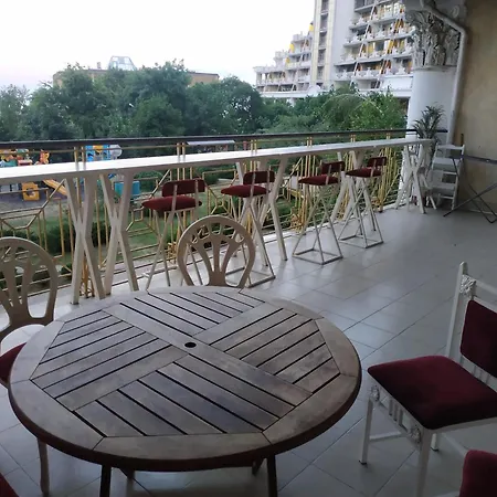 Апартаменты С Террасой В Аркадии Apartment *